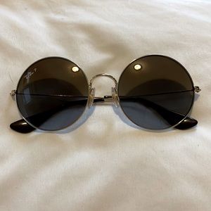 Ray Ban JA-JO glasses with brown lenses.